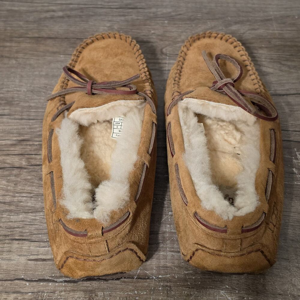 Ugg Dakota Women's Shearling Moccasin Slippers Shoes Size 8 Brown - Picture 8 of 9